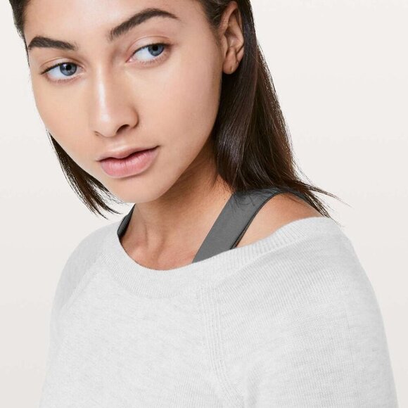 Lululemon Unity Drop Back- Athletic/ Athleisure Cashmere Blend Sweater- Size 4 - Picture 4 of 12